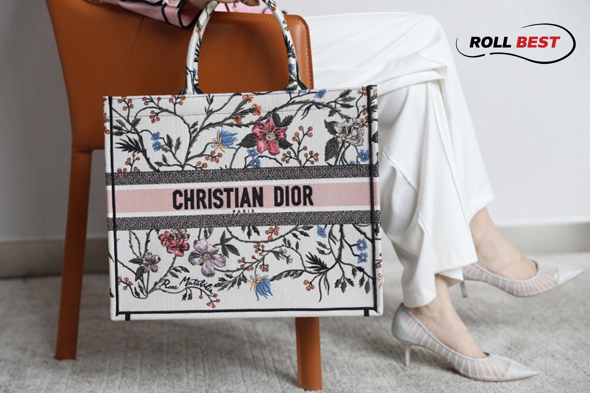 Túi Large Dior Book Tote Rosa Mutabilis Thêu Hoa Màu Trắng