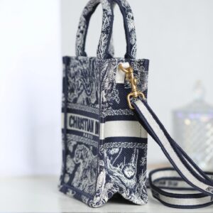 Túi Mini Dior Book Tote Phone Bag Blue Tiger Toile De Jouy Reverse