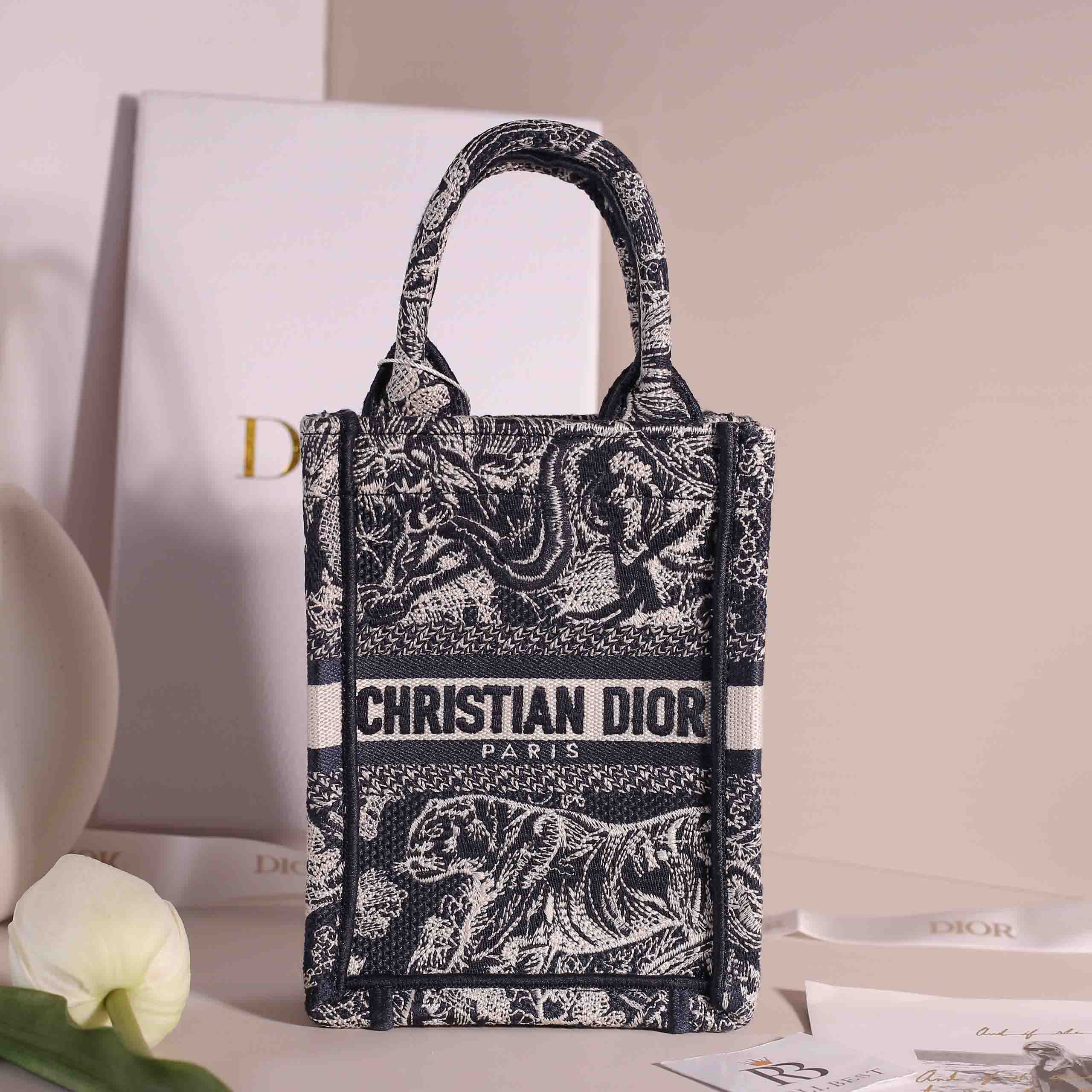 Túi Mini Dior Book Tote Phone Bag Blue Tiger Toile De Jouy Reverse