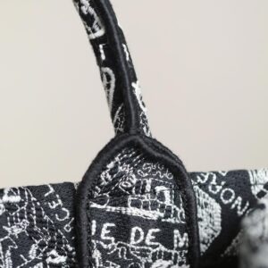 Túi Nữ Dior Medium Book Tote Plan de Paris Embroidery 'Black White'