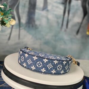 Túi Louis Vuitton Loop Baguette Handbag Denim Jacquard Navy Blue