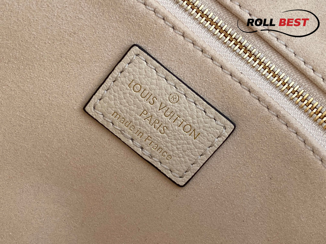 Túi Louis Vuitton Onthego PM Shoulder Crossbody Tote Bag Cream