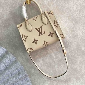 Túi Louis Vuitton Onthego PM Shoulder Crossbody Tote Bag Cream