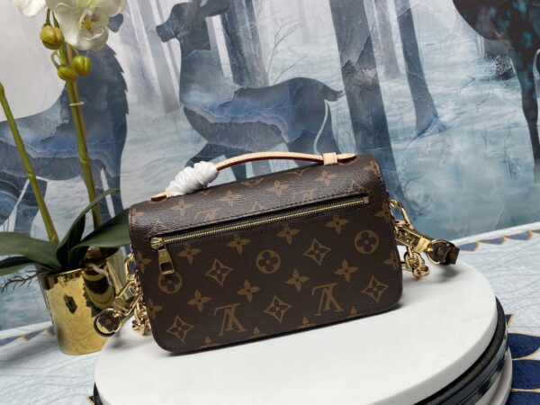 Túi Louis Vuitton Pochette Métis East West Bag ‘Brown’
