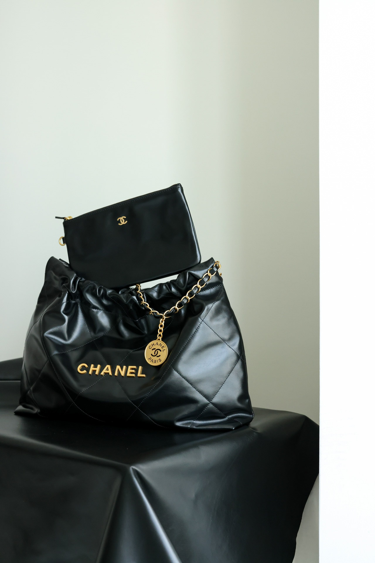 Túi Chanel 22 Bag Black