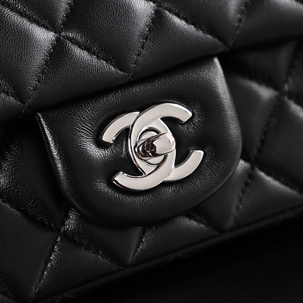 Túi Chanel Classic Flap Bag Medium Black Silver Lambskin (12x20x6)