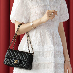 Túi Chanel Classic Flap Bag Mini Black Gold Lambskin (12x20x6)