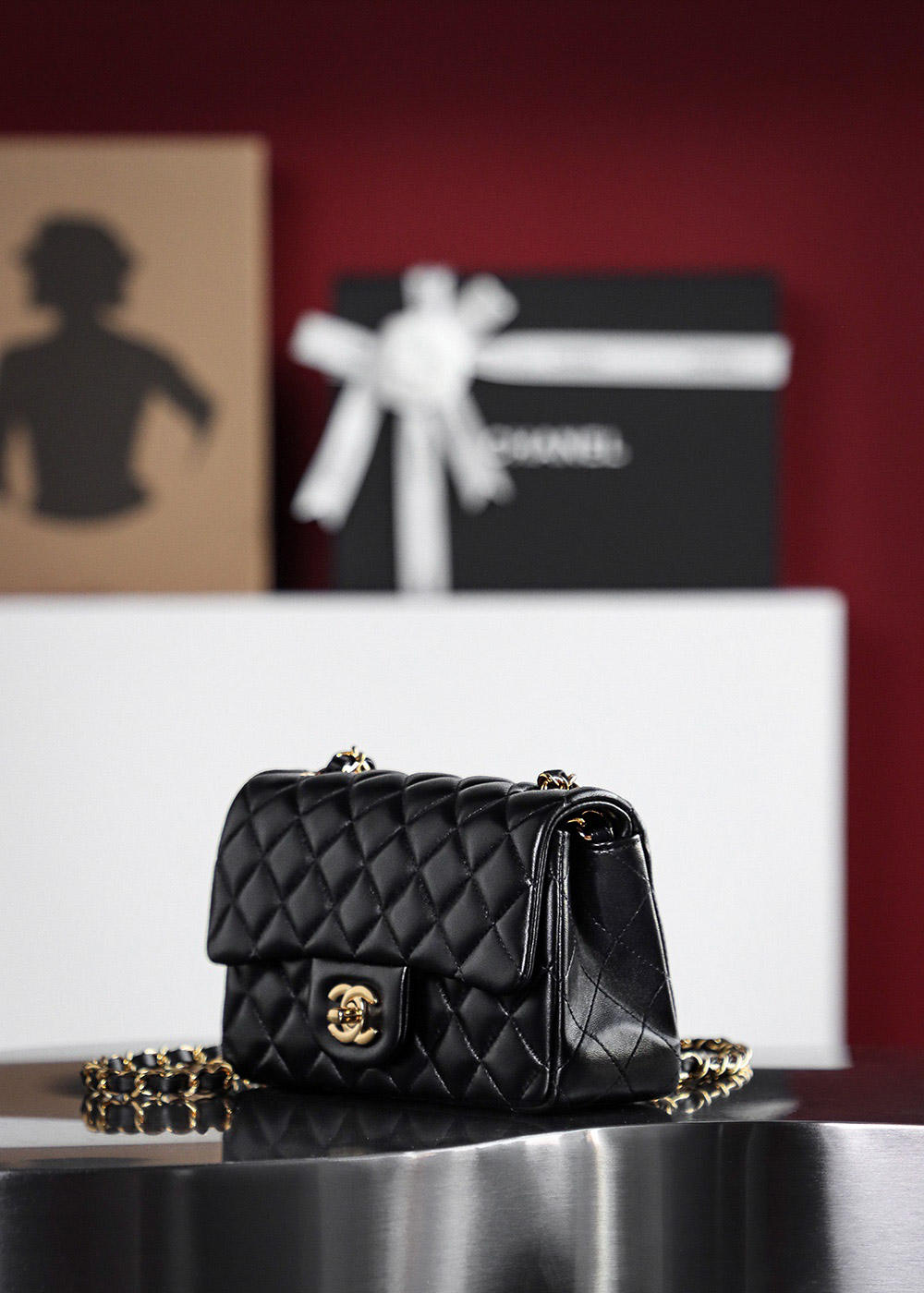 Túi Chanel Classic Flap Bag Mini Black Gold Lambskin (12x20x6)