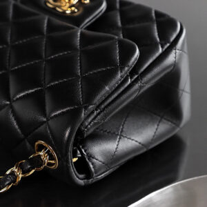 Túi Chanel Classic Flap Bag Small Black Gold Lambskin (13x17x8)