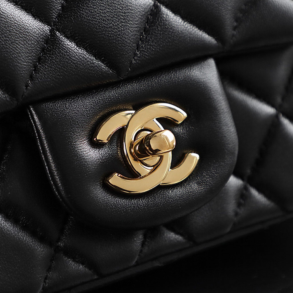 Túi Chanel Classic Flap Bag Small Black Gold Lambskin (13x17x8)