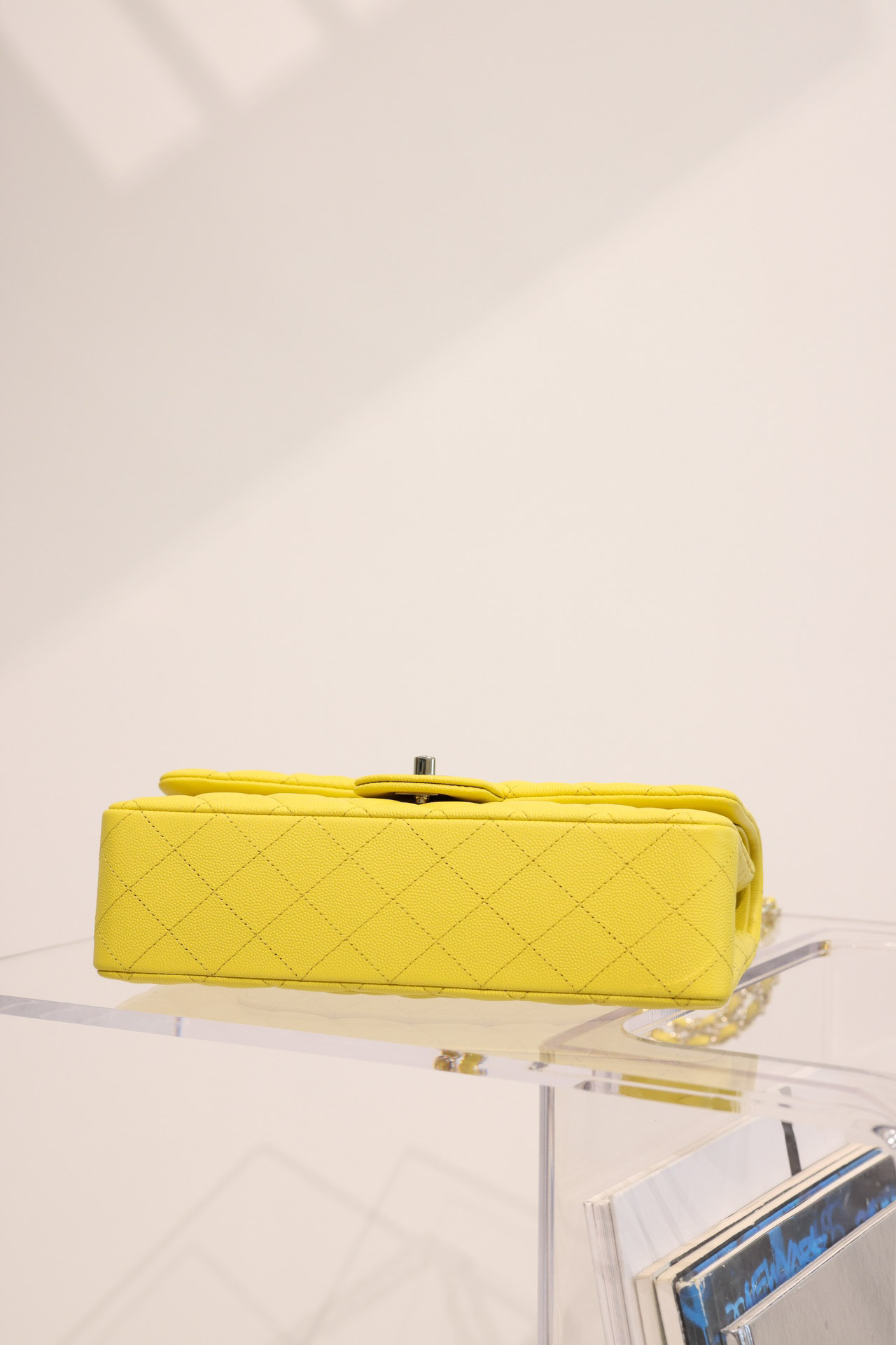 Túi Chanel Medium Classic Double Flap Bag Yellow Caviar Light Gold Hardware