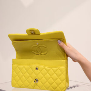 Túi Chanel Medium Classic Double Flap Bag Yellow Caviar Light Gold Hardware