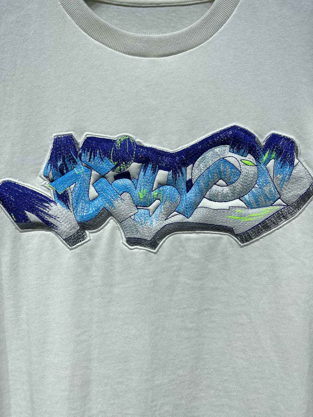 Áo Louis Vuitton 3D LV Graffiti Embroidered T-Shirt White Blue