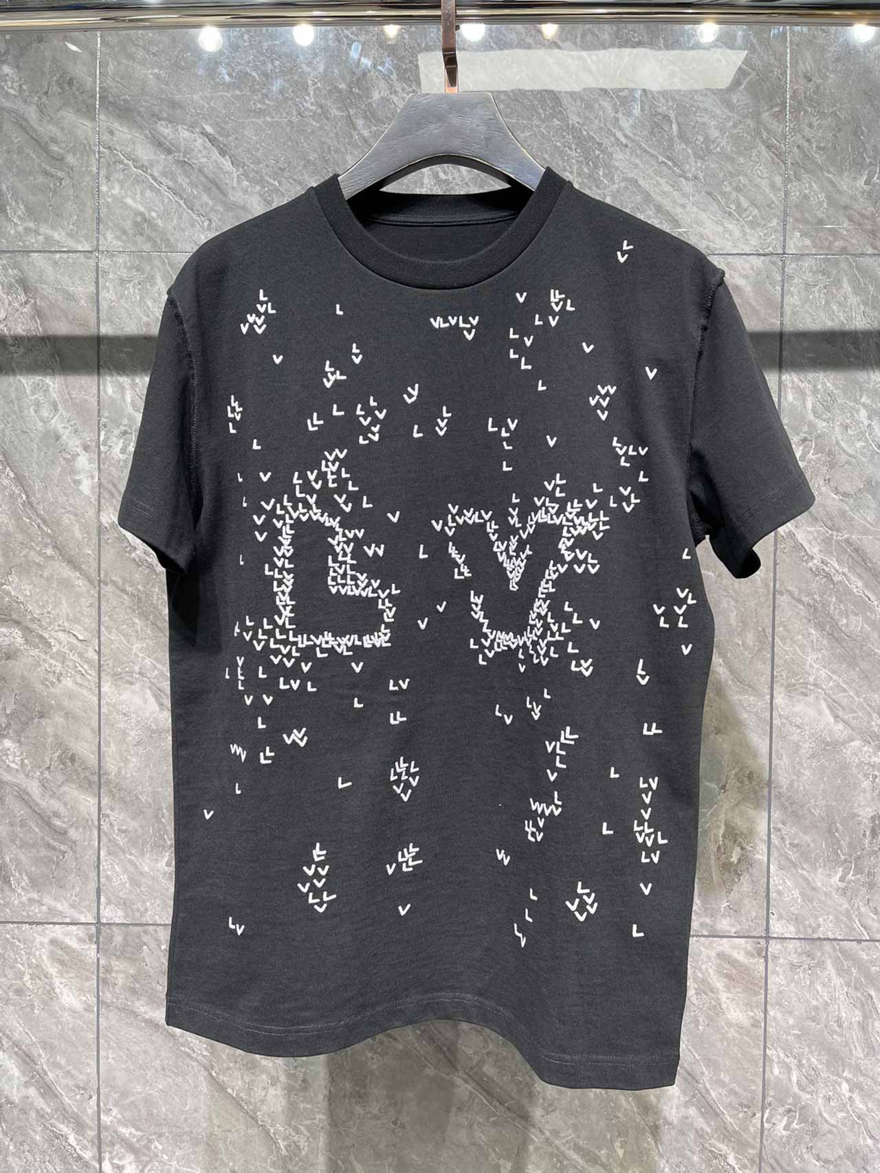 Áo Louis Vuitton LV Spread Embroidery T-Shirt Black