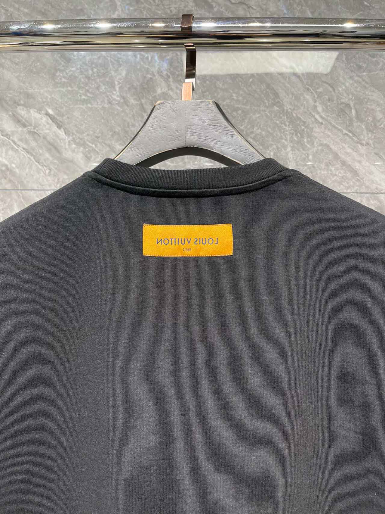 Áo Louis Vuitton LV Spread Embroidery T-Shirt Black