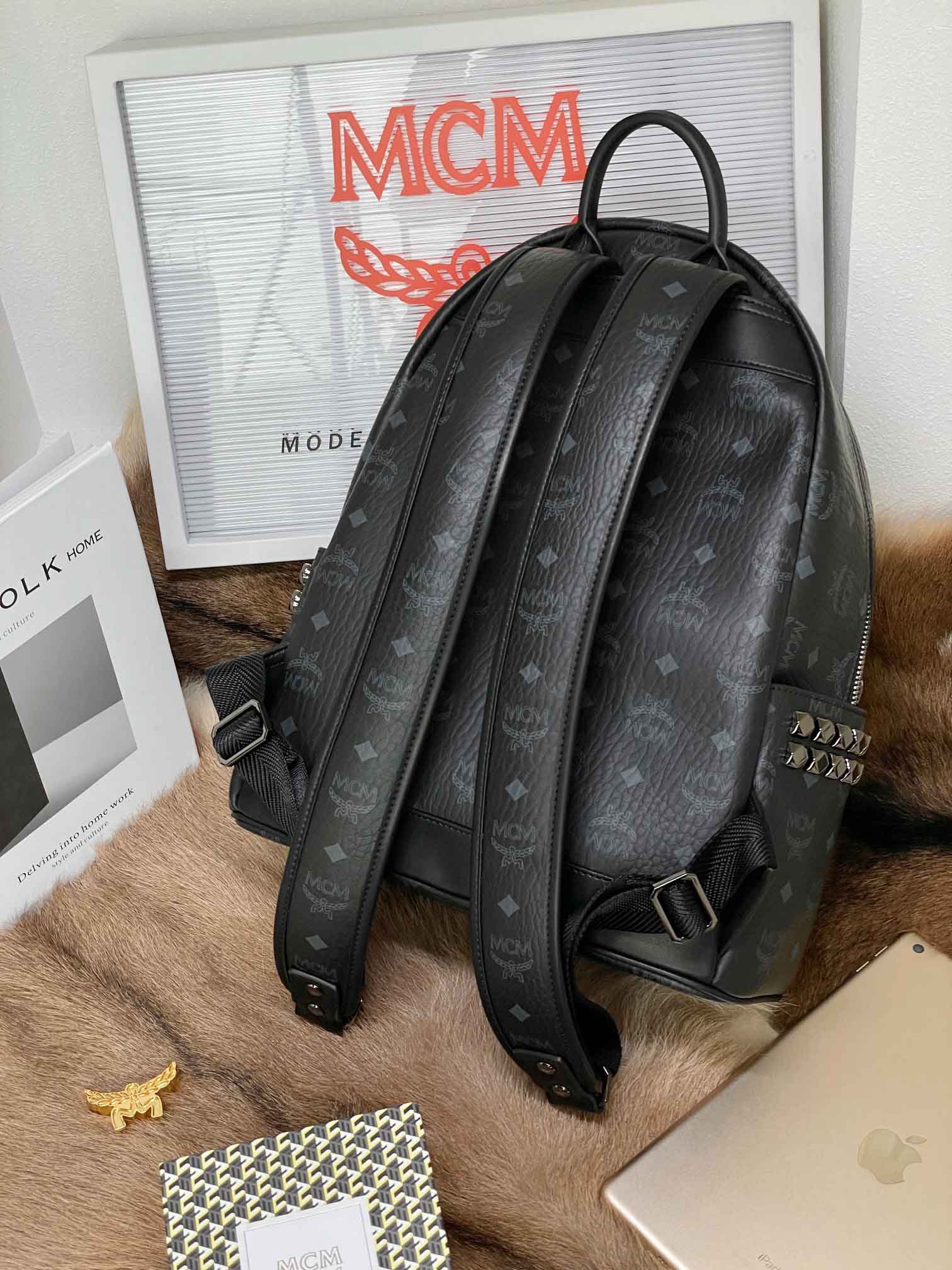 Balo MCM Stark Studs Backpack Visetos Black Medium