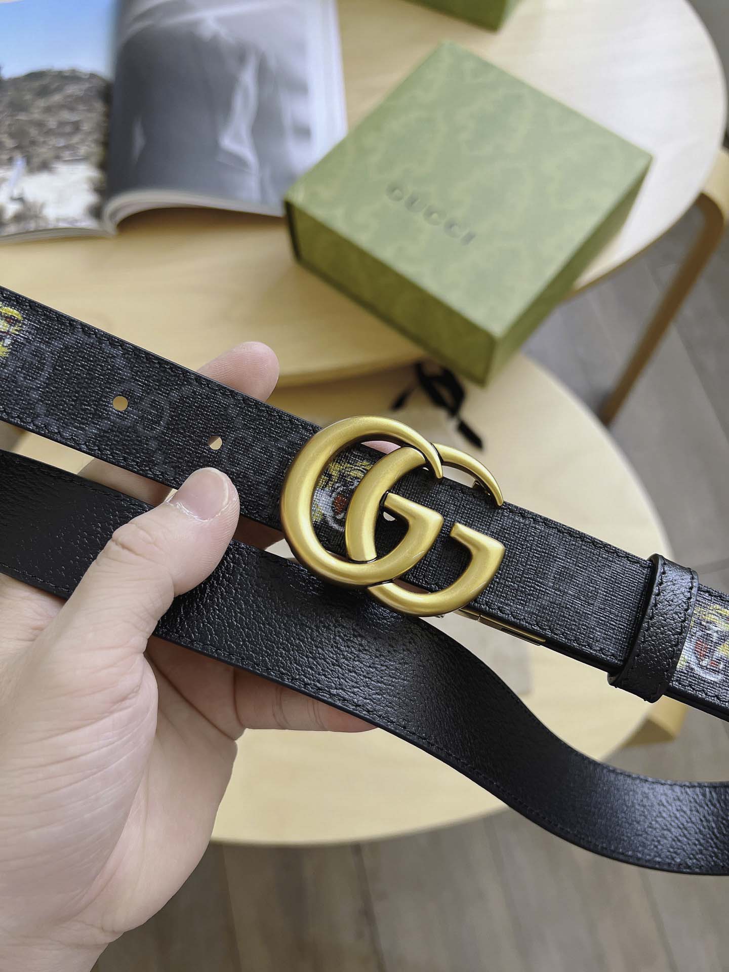 Thắt Lưng Gucci Nam Dây Đen Họa Tiết Hổ Mnogram Khóa Kép