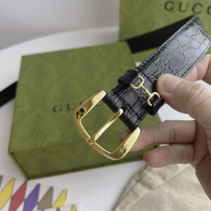 Thắt Lưng Gucci Nữ Bản Nhỏ Dây Đen Vân Da Cá Xấu Khóa Kim