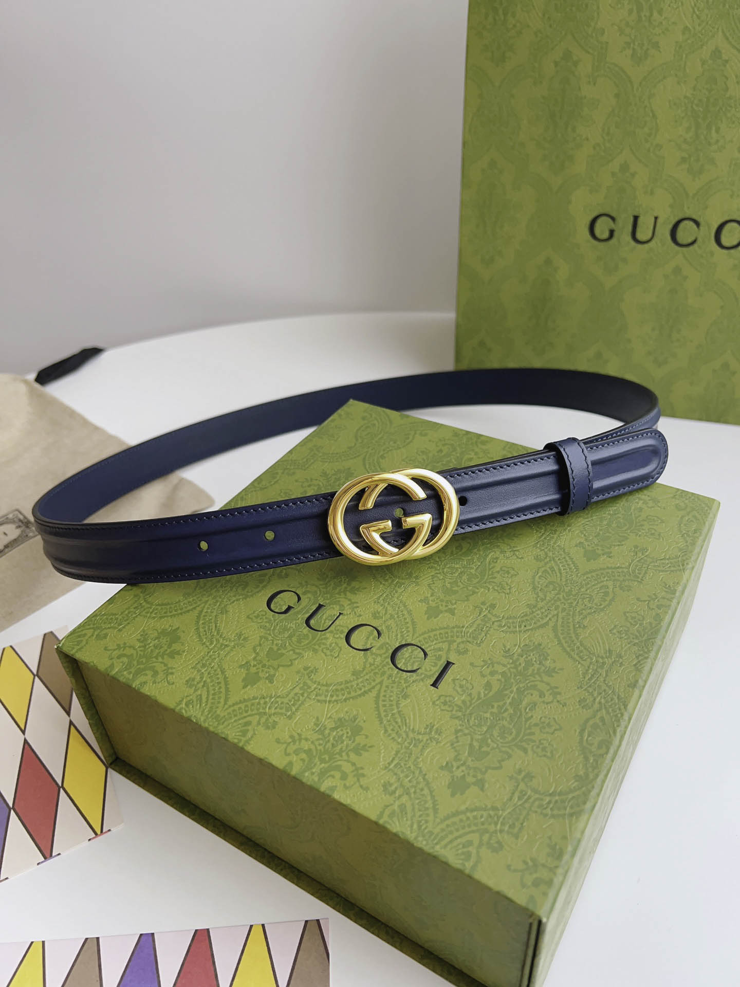 Thắt Lưng Gucci Nữ Dây Bản Nhỏ Khóa Tròn Vàng