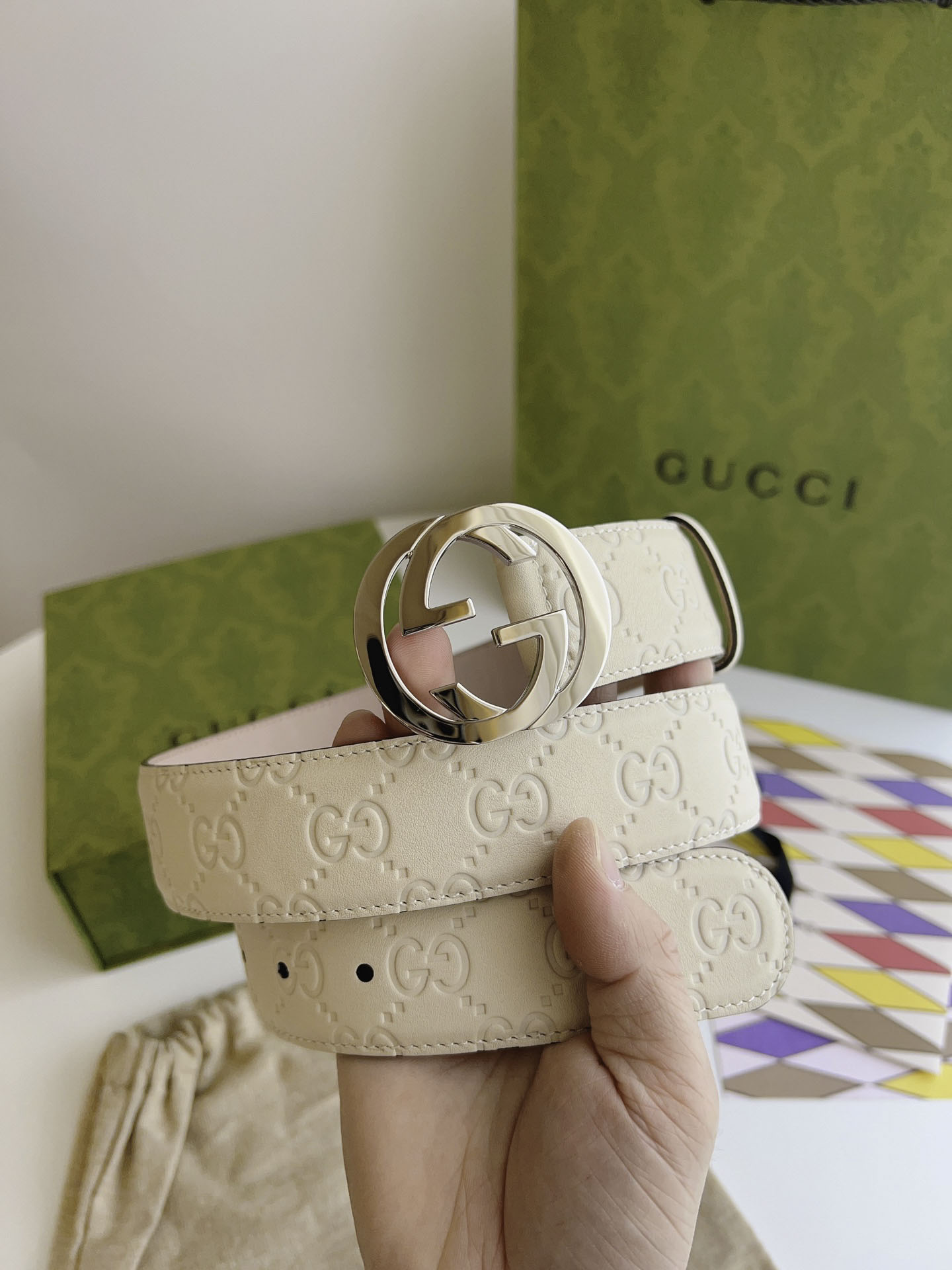 Thắt Lưng Gucci Nữ Dây Trắng Họa Tiết  Khóa Tròn Bạc