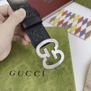 Thắt Lưng Gucci Supreme Leather With Interlocking Buckle Dây Dập Logo Nổi