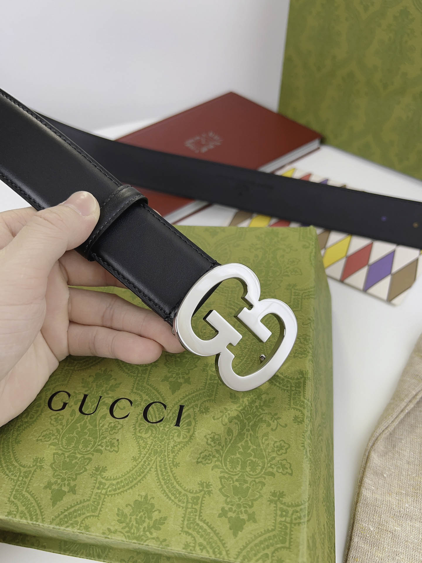 Thắt Lưng Gucci Supreme Leather With Interlocking Buckle Dây Trơn