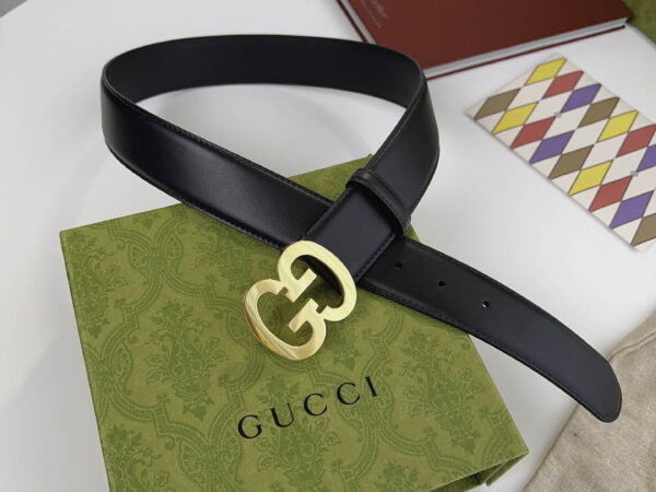 Thắt Lưng Gucci Supreme Leather With Interlocking Buckle Dây Trơn Khóa Vàng