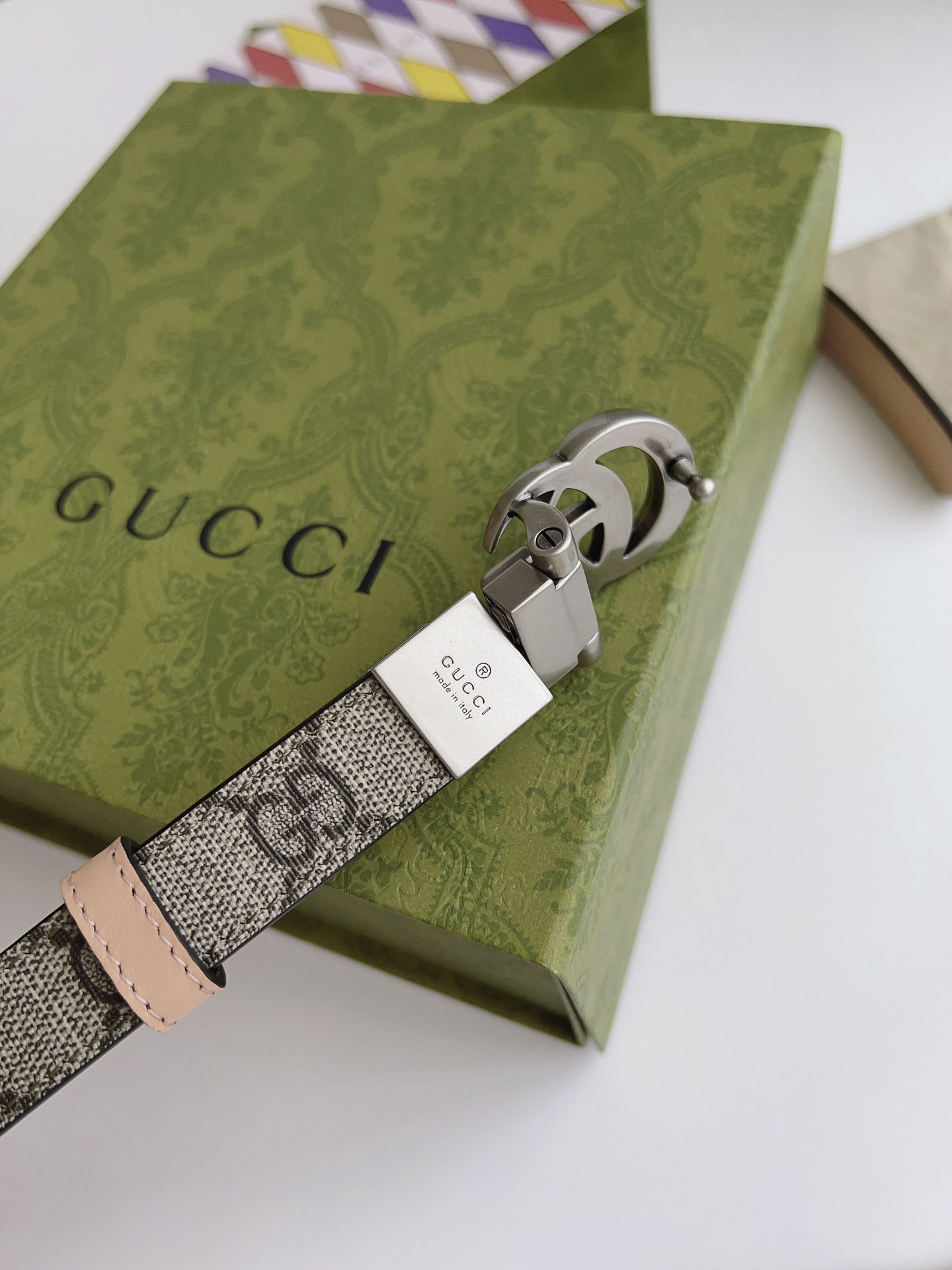 Thắt Lưng Nữ Gucci Bản Nhỏ Màu Hồng Họa Tiết  Khóa Kép Bạc