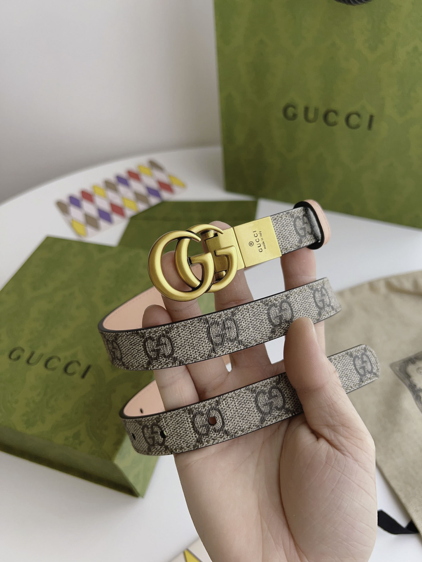 Thắt Lưng Nữ Gucci Bản Nhỏ Màu Hồng Họa Tiết  Khóa Kép Vàng