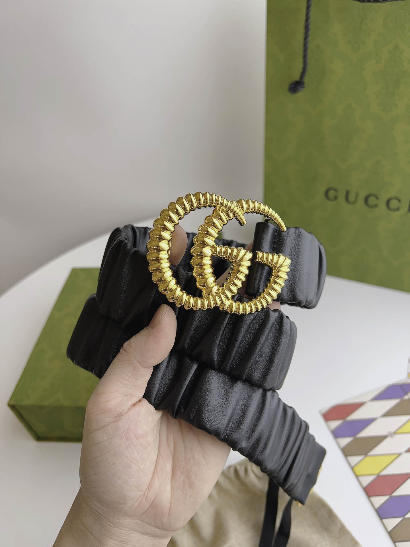 Thắt Lưng Nữ Gucci Màu Đen Dây Nhúm Khóa Kép