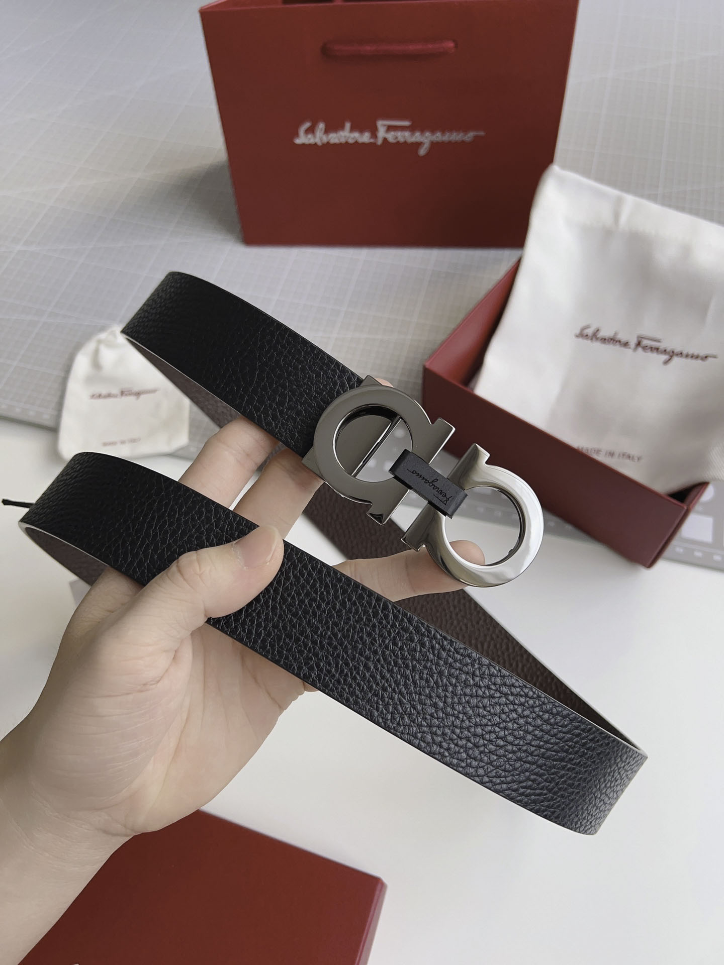 Thắt Lưng Salvatore Ferragamo Belt Dây Nhăn Khóa Cài