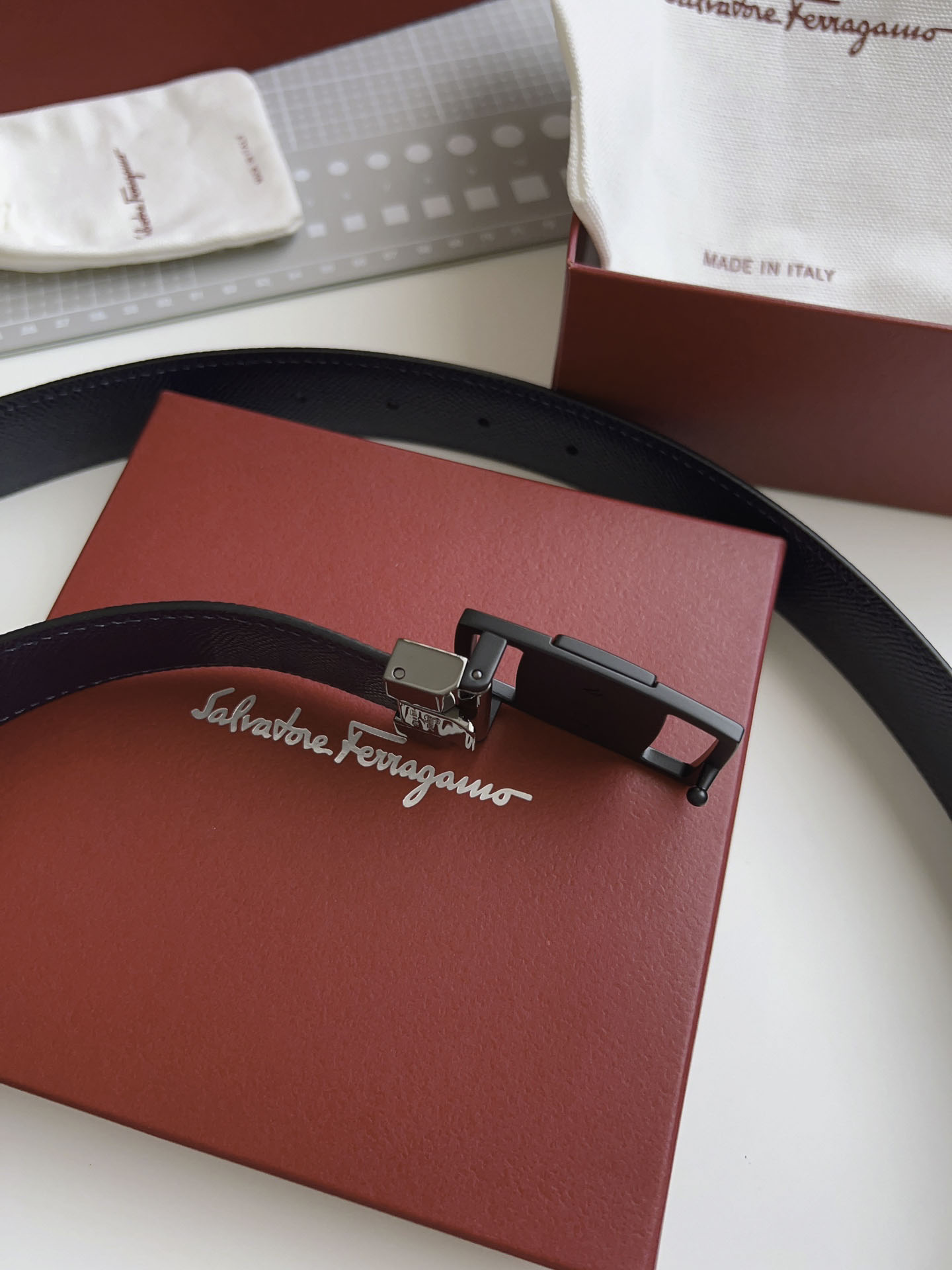 Thắt Lưng Salvatore Ferragamo Belt Dây Nhăn Khóa Cài Vuông