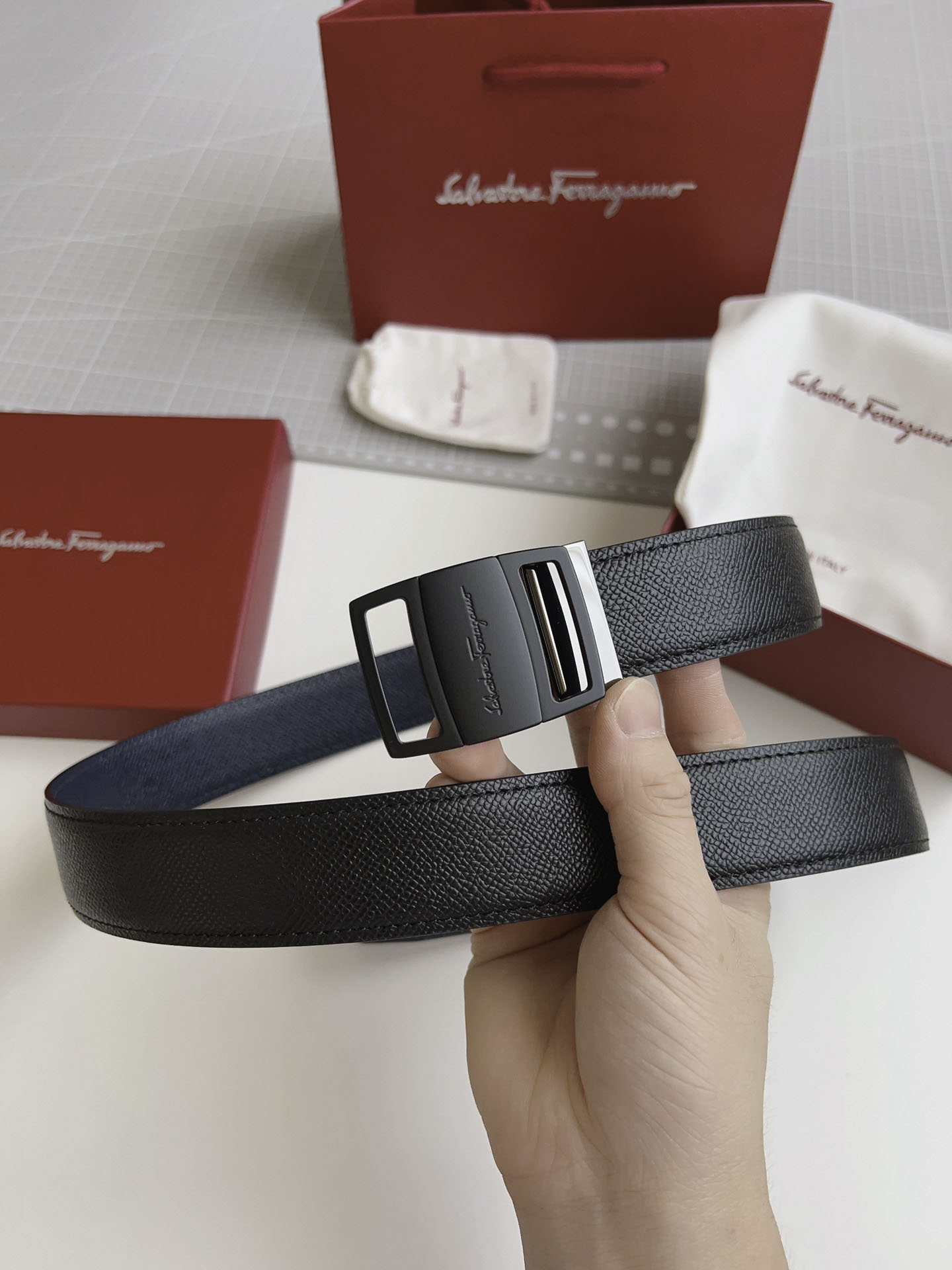 Thắt Lưng Salvatore Ferragamo Belt Dây Nhăn Khóa Cài Vuông