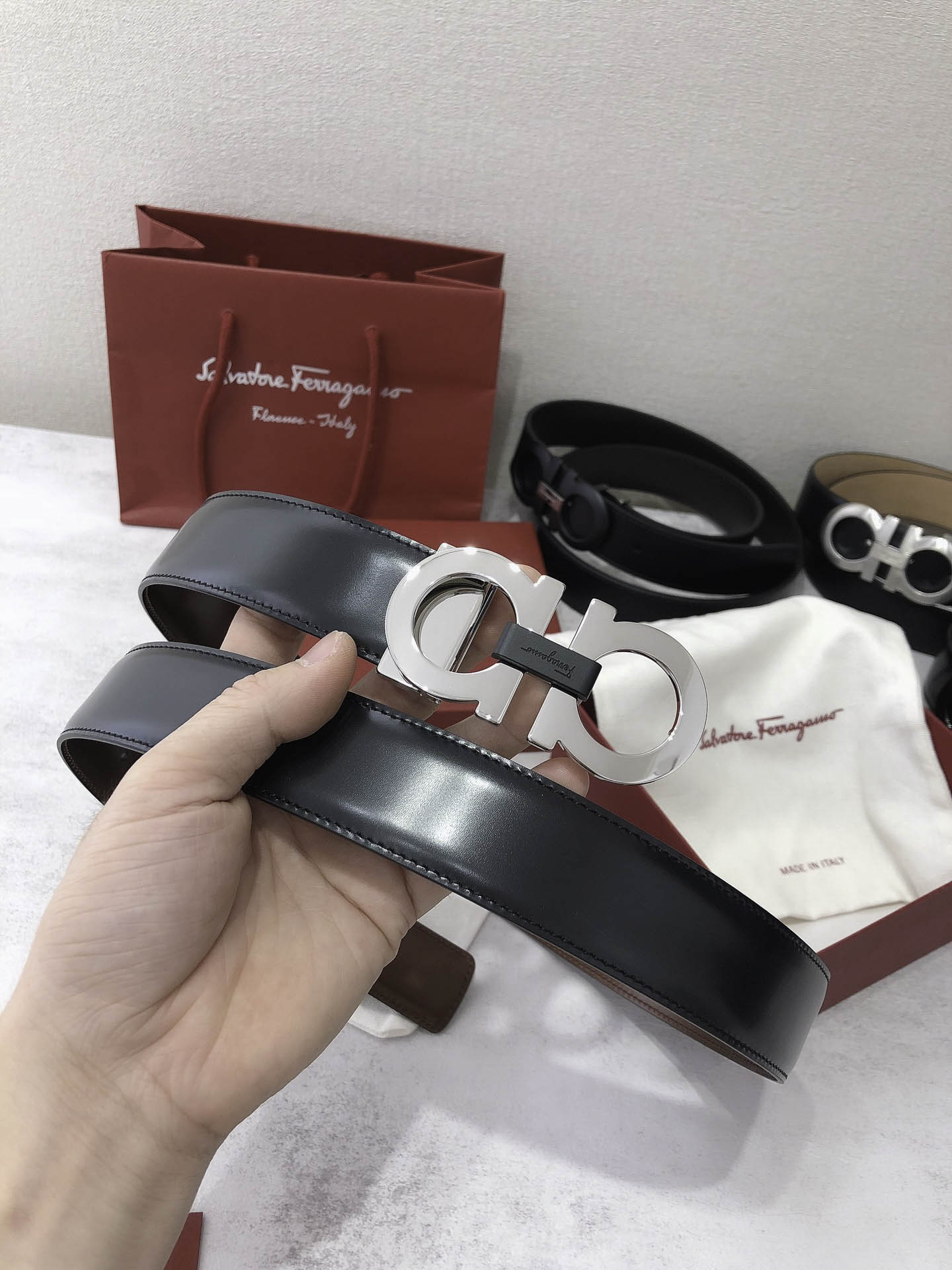 Thắt Lưng Salvatore Ferragamo Belt Dây Trơn Đen Đồng Khóa Cài 