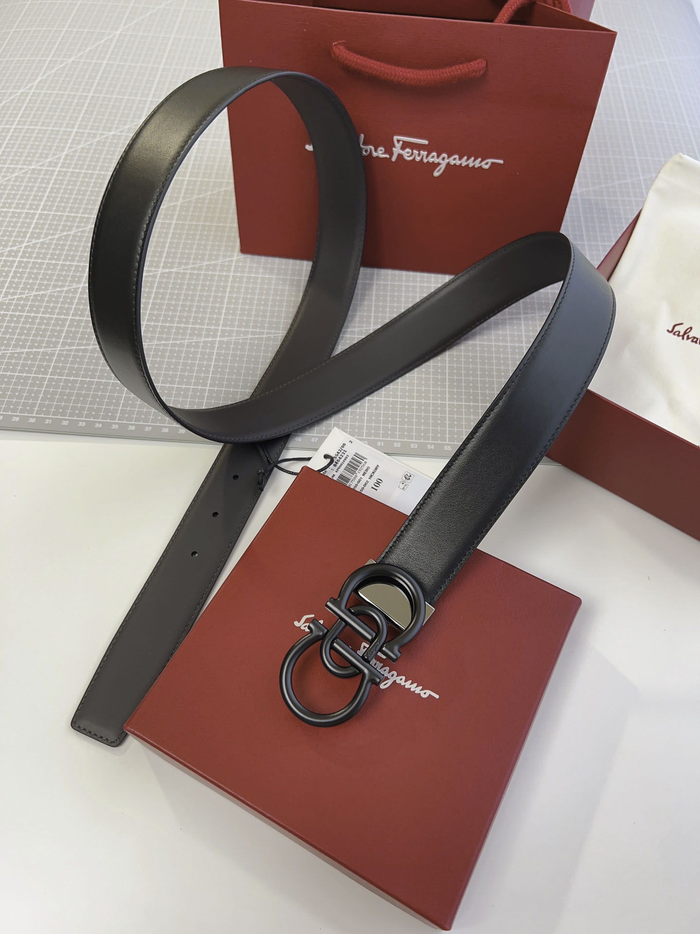 Thắt Lưng Salvatore Ferragamo Belt Dây Trơn Khóa Cài Đen