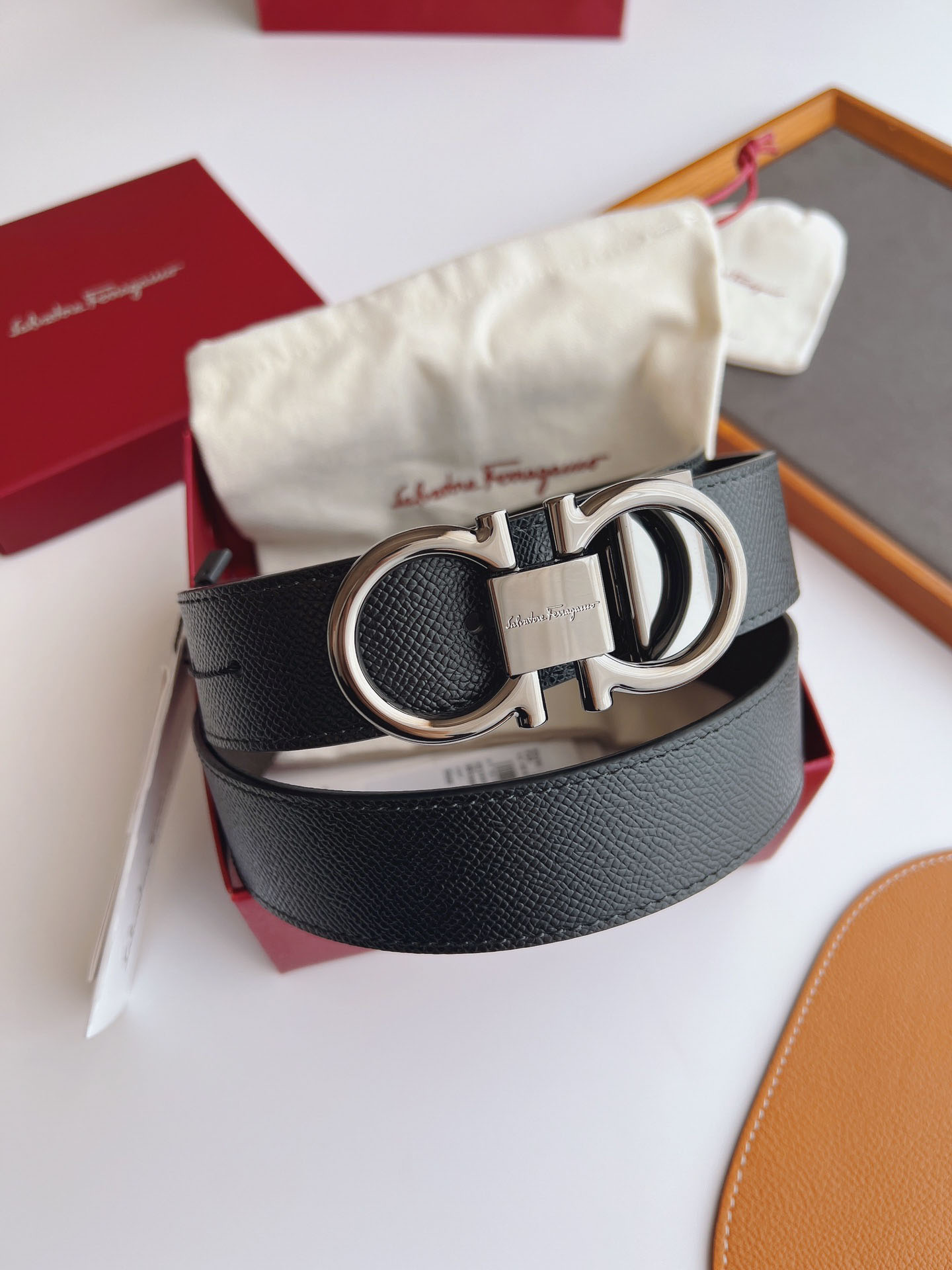 Thắt Lưng Salvatore Ferragamo Men’s Belt Bản Nhỏ Bạc Bóng