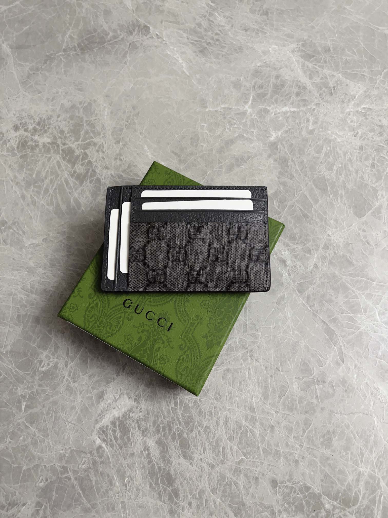 Ví Nam Đựng Thẻ Gucci Ophidia Xám Ghi Họa Tiết Monogram