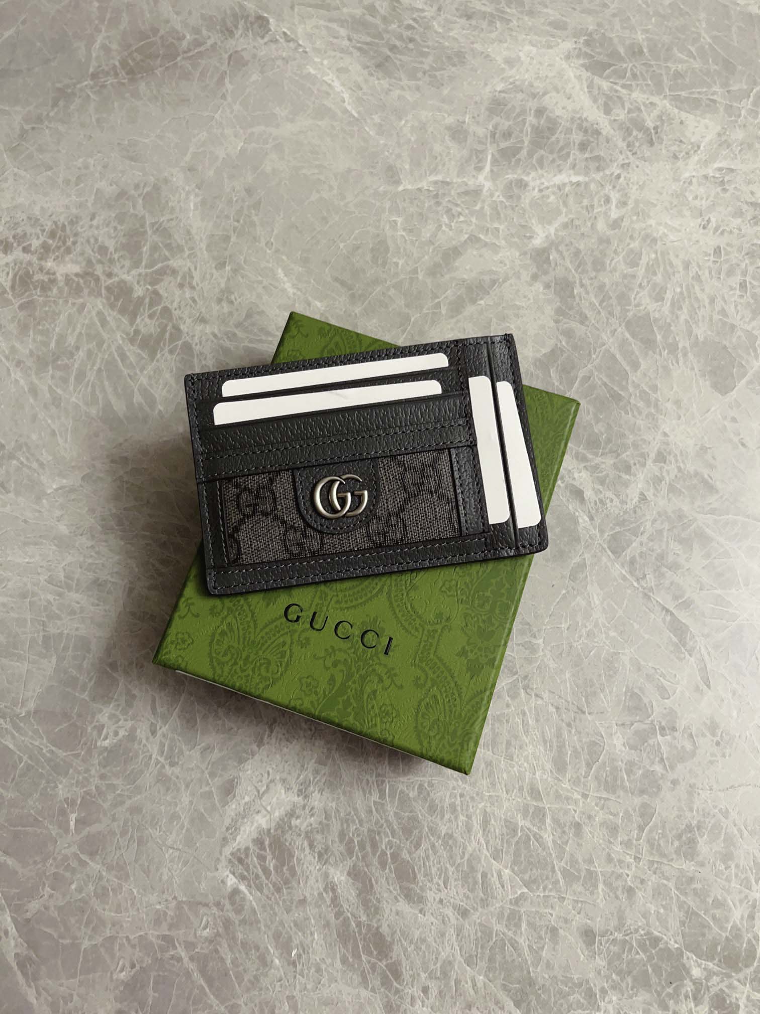 Ví Nam Đựng Thẻ Gucci Ophidia Xám Ghi Họa Tiết Monogram