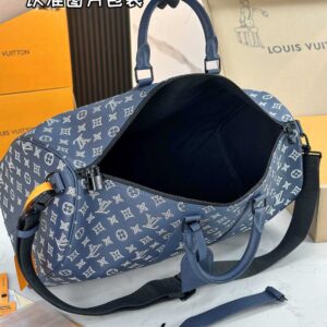 Túi Keepall Bandoulière 50 The Leather Has a Monogram Shadow Pattern Ink Blue (50 x 29 x 23 cm)