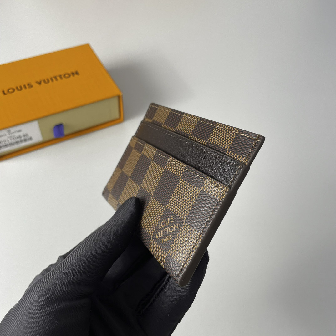 Ví Đựng Thẻ Louis Vuitton Màu Nâu