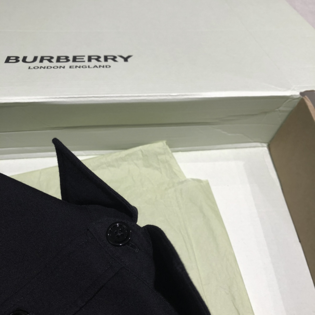 Áo Sơ Mi Burberry Tennyson Black