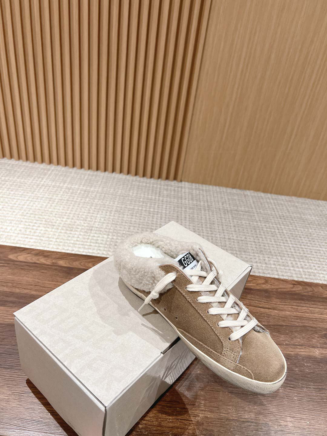 Giày Golden Goose 20mm Super Star Suede & Shearling Mules Best Quality