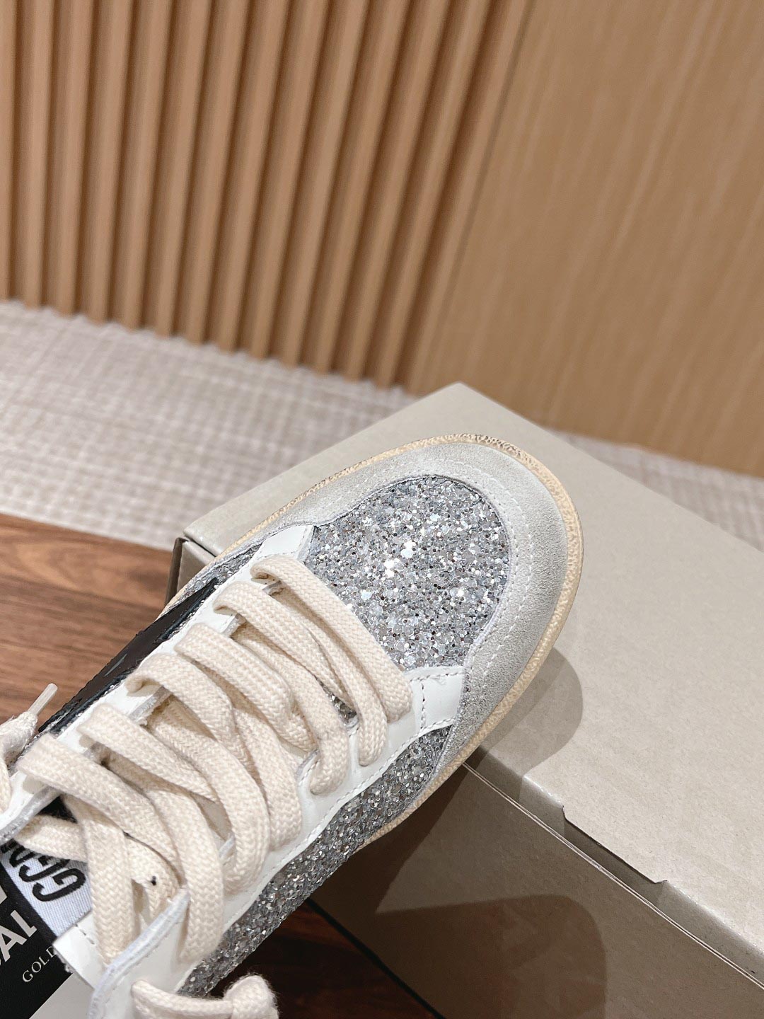 Giày Golden Goose Ball Star Slip on Glitter Detailing