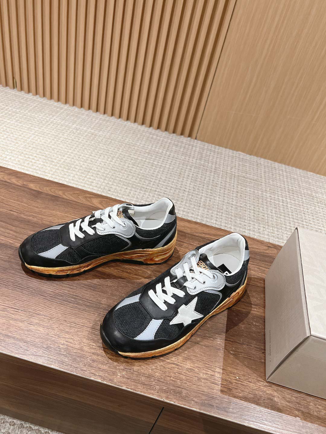 Giày Golden Goose Dad-Star Gold Best Quality