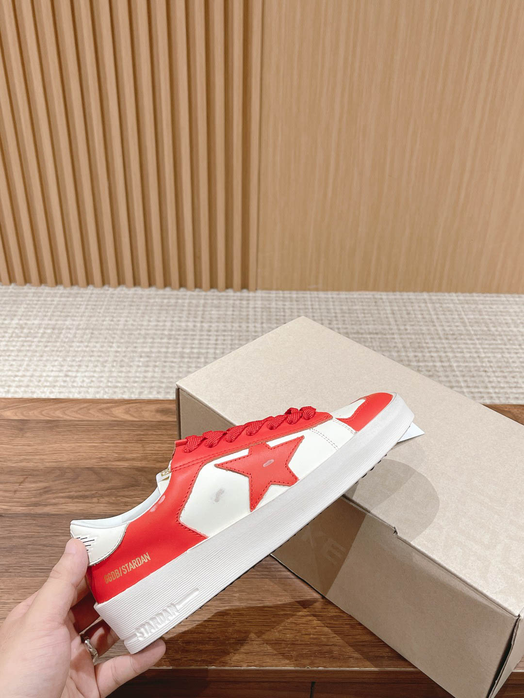 Giày Golden Goose Leather Stardan Red Sneakers