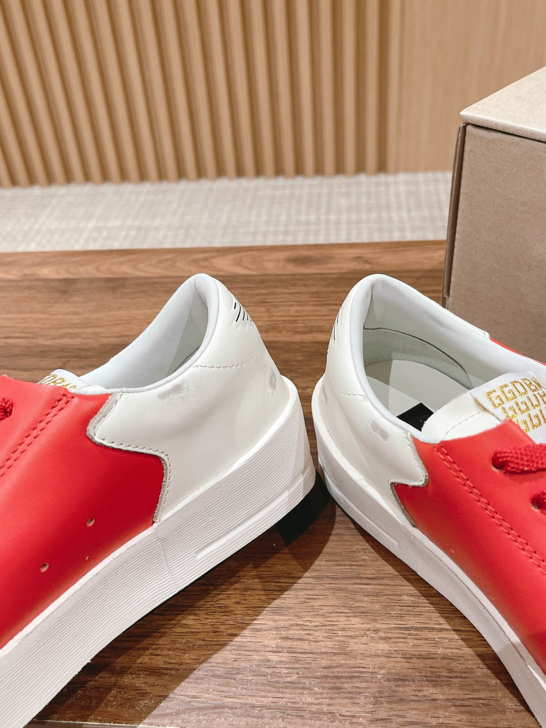 Giày Golden Goose Leather Stardan Red Sneakers