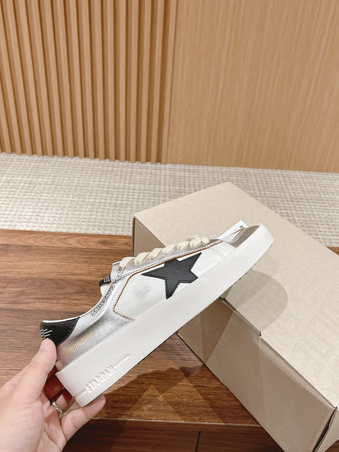 Giày Golden Goose Stardan Silver Black