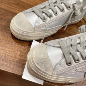 Giày Golden Goose Women’s Metallic Silver V-star 2 Sneakers