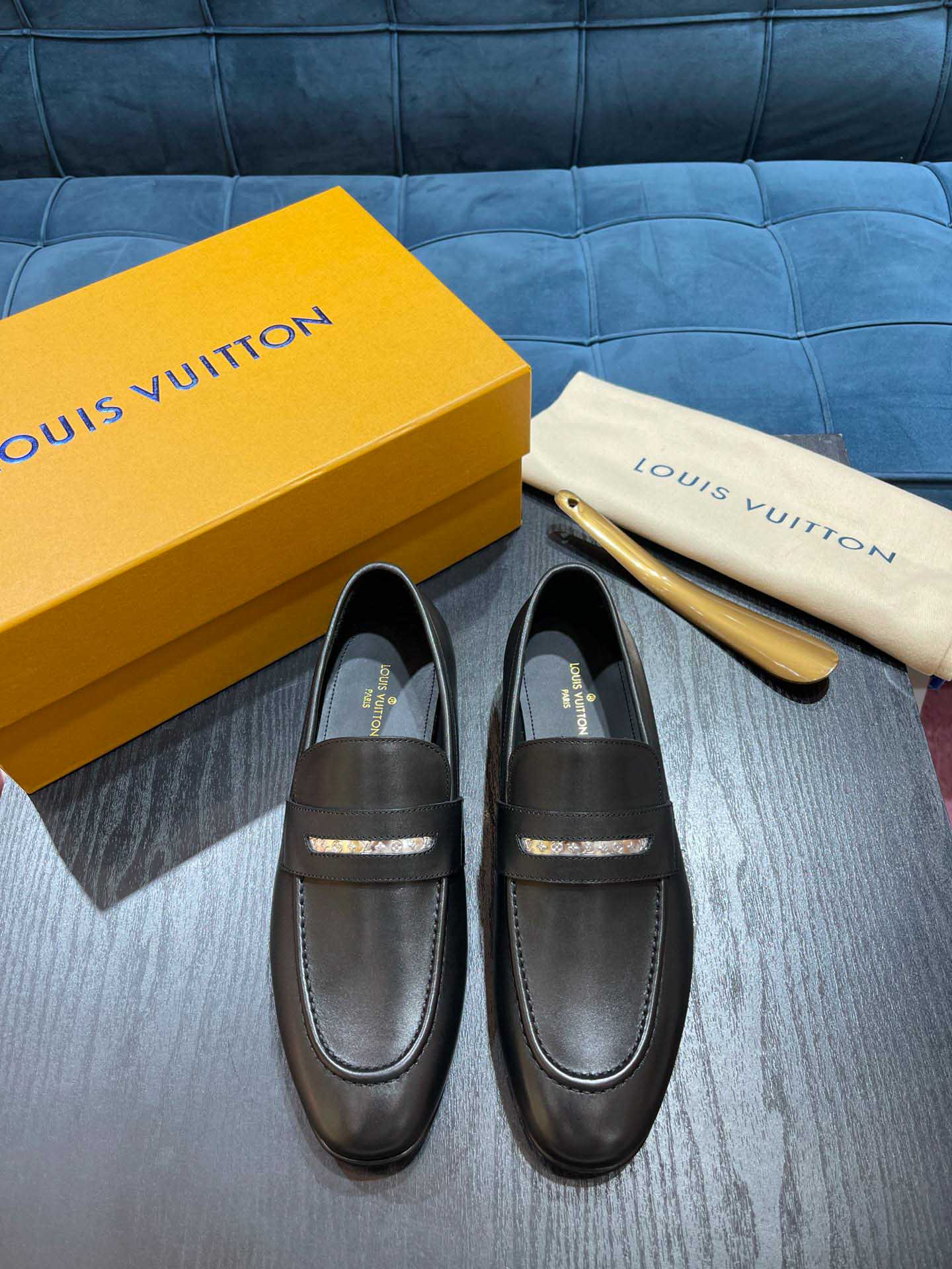 Giày Louis Vuitton LV Glove Loafers Black