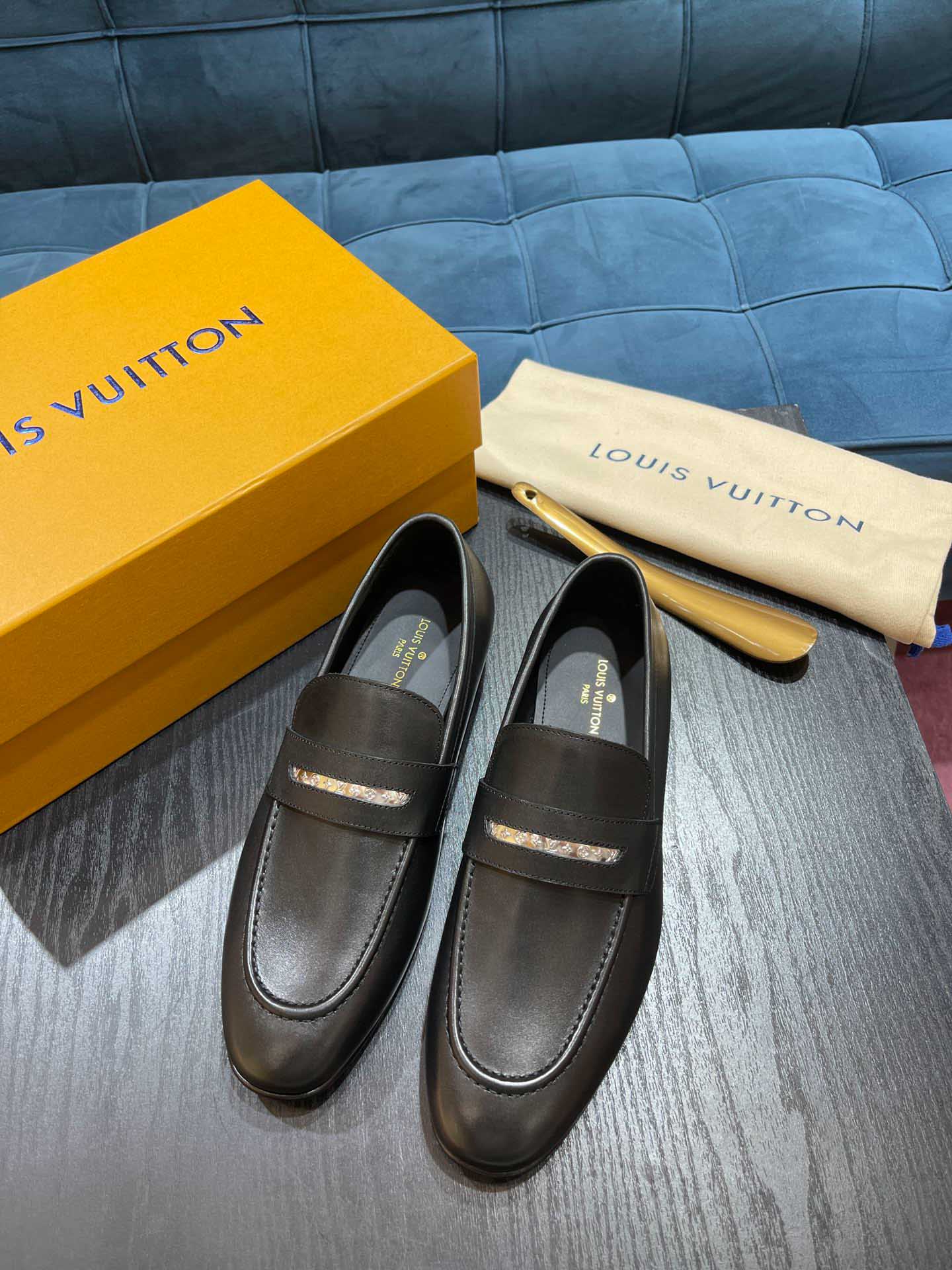 Giày Louis Vuitton LV Glove Loafers Black